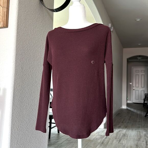 NWT Aeropostale Waffle Knit XS Maroon Long Sleeve Oversized Boat Neck Loose - Picture 1 of 8